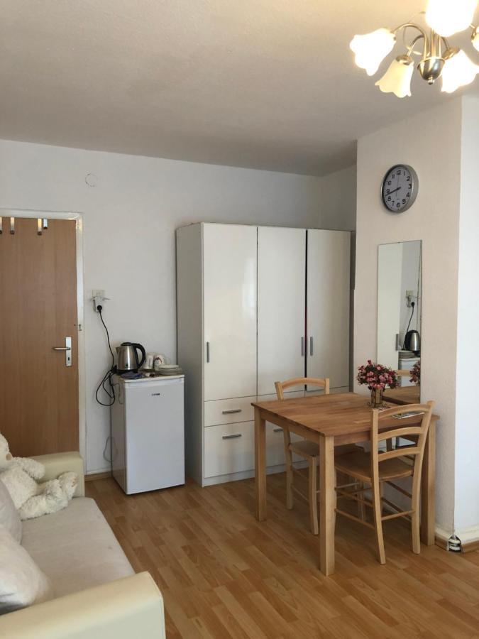 2 Privatzimmer , Dusche /Wc Nahe Koeln Frechen Exterior foto